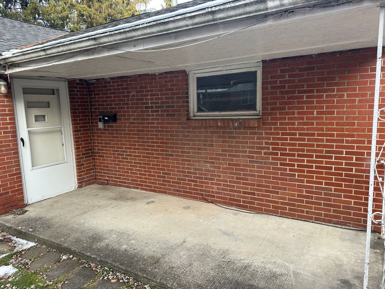 2333 East Midlothian Boulevard - Photo 2 of 7