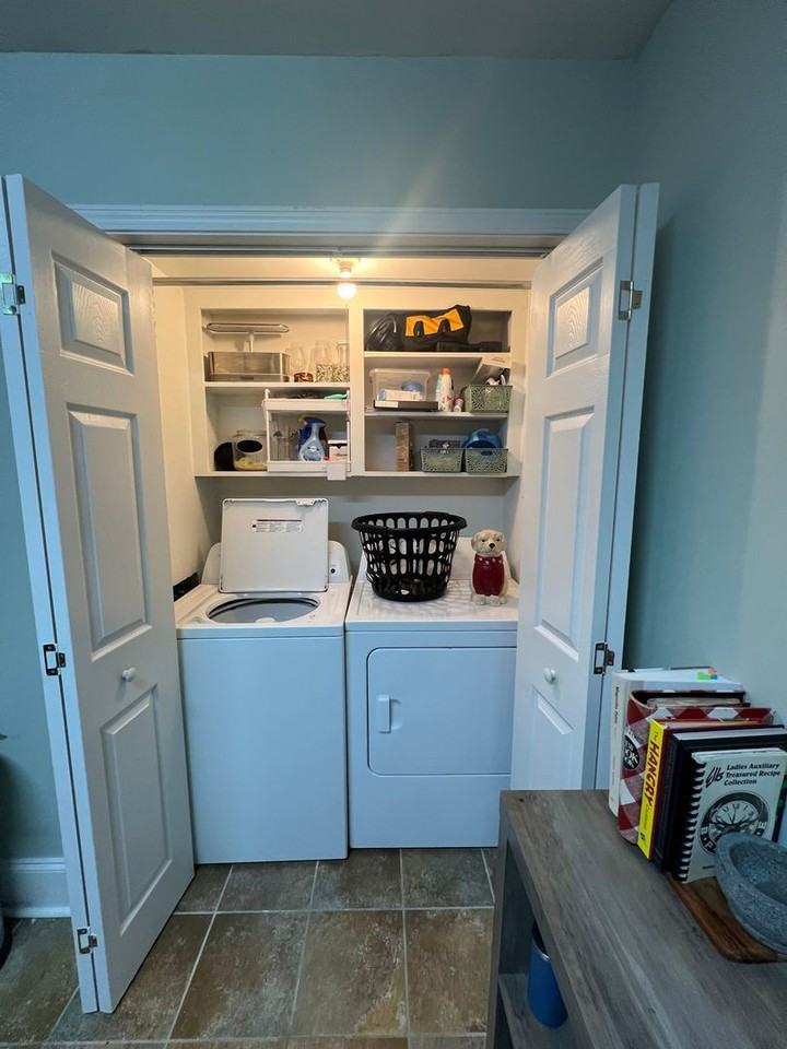 54 Hidden Springs Rd - Photo 7 of 15