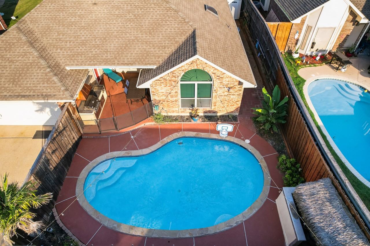 4027 Red Maple Dr #NA - Photo 5 of 39