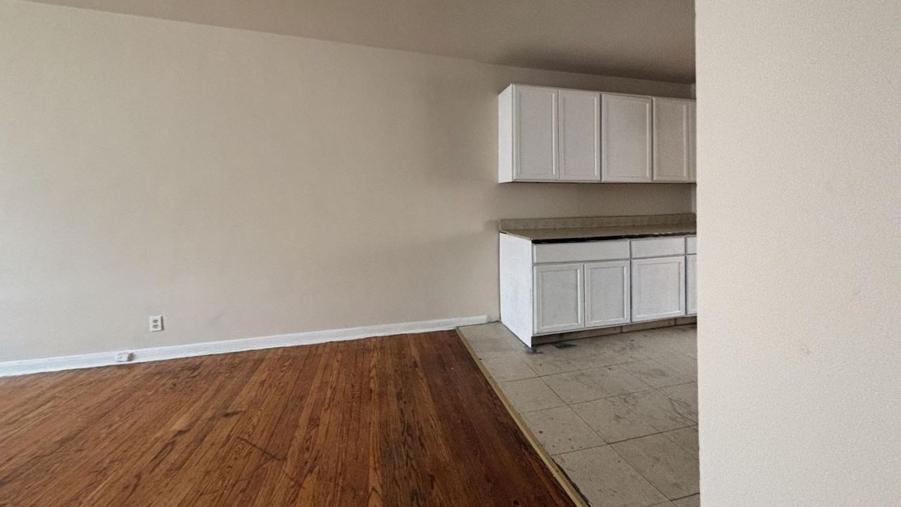 208 East Albanus Street - Photo 4 of 14