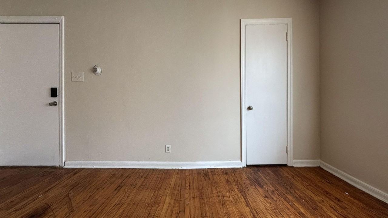 208 East Albanus Street - Photo 5 of 14