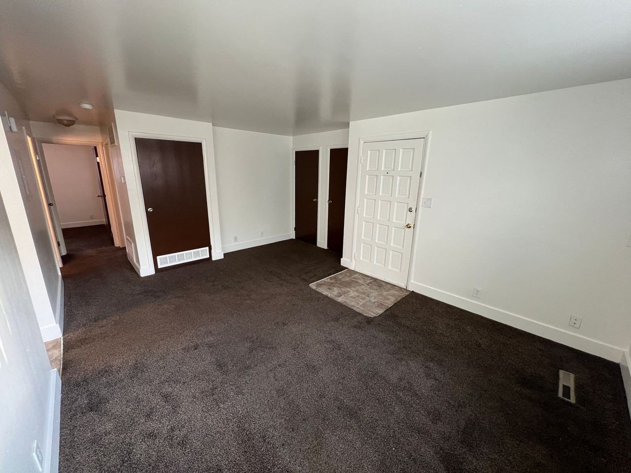 255 South 600 East - Photo 3 of 17