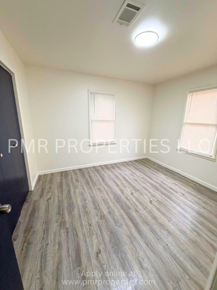 2505 Sw H Ave - Photo 7 of 13