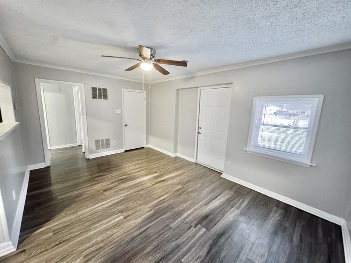 4130 Pikes Peak Ave - Photo 6 of 22