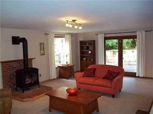 8202 Jamieson Ct SW - Photo 3 of 15