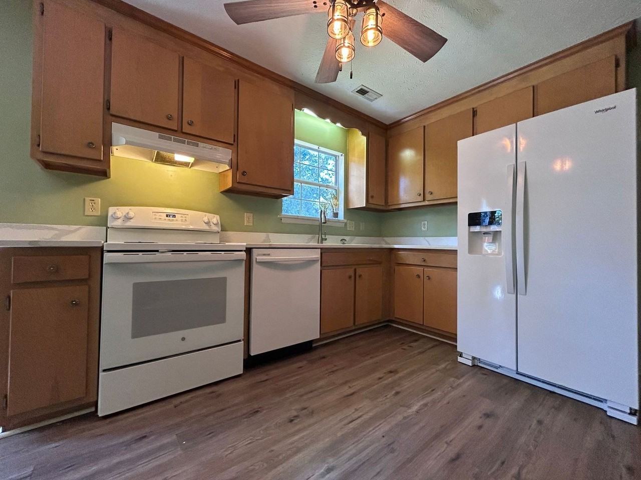 105 Pescara Ln - Photo 2 of 18