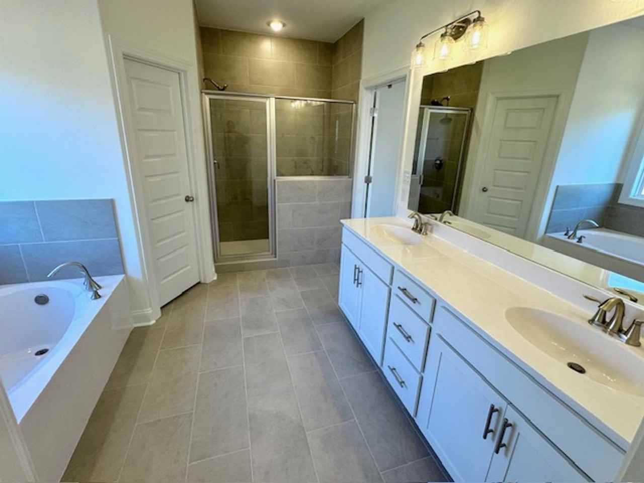 7552 Newbury Dr - Photo 7 of 12