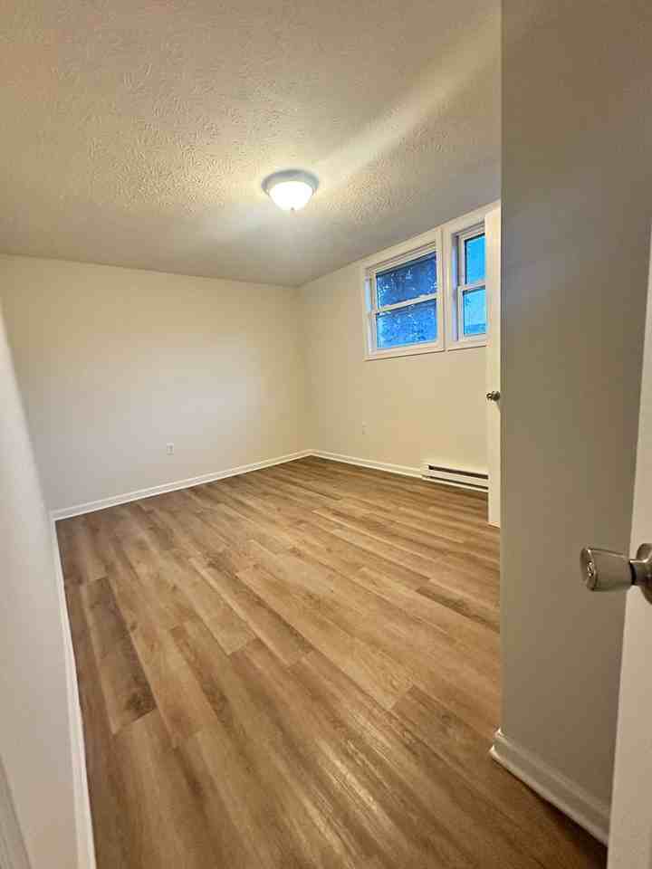 541 View Mt Circle #2 - Photo 2 of 6