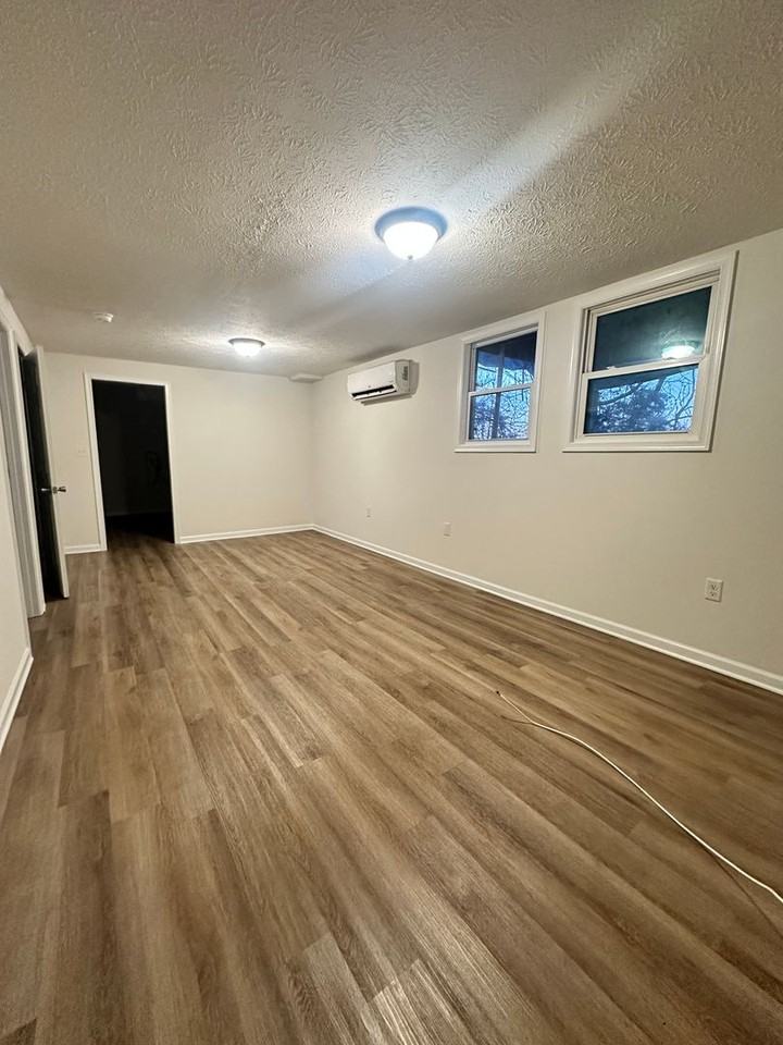 541 View Mt Circle #2 - Photo 6 of 6