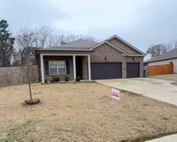 featured image of 380 Lilly Dr