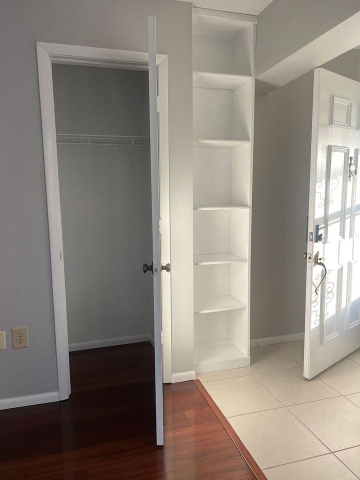 1240 Lucaya Avenue - Photo 4 of 39