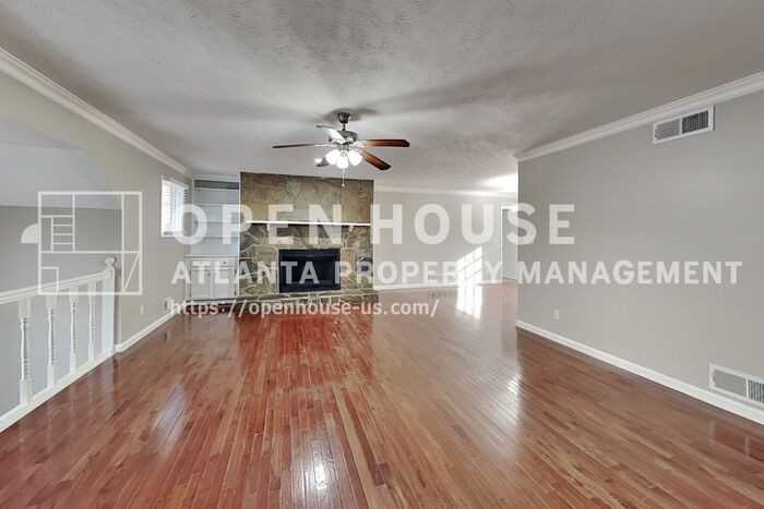 4505 Laurie Ln - Photo 4 of 25