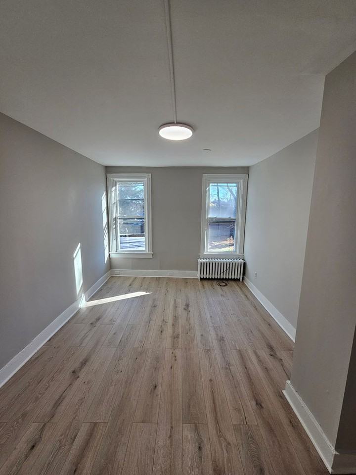 8 Maiden Ln - Photo 7 of 28