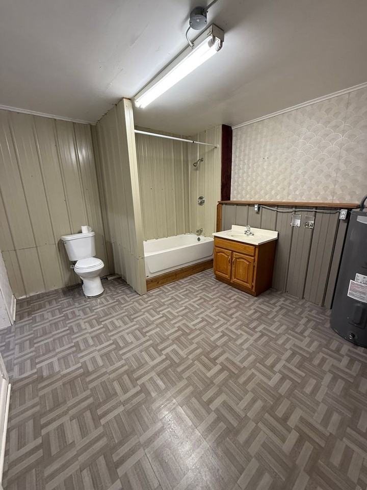 208 South Clark Avenue - Photo 6 of 7