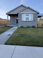 featured image of 3842 Southwest Metolius Avenue