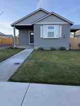 3842 Southwest Metolius Avenue - Photo 1 of 1