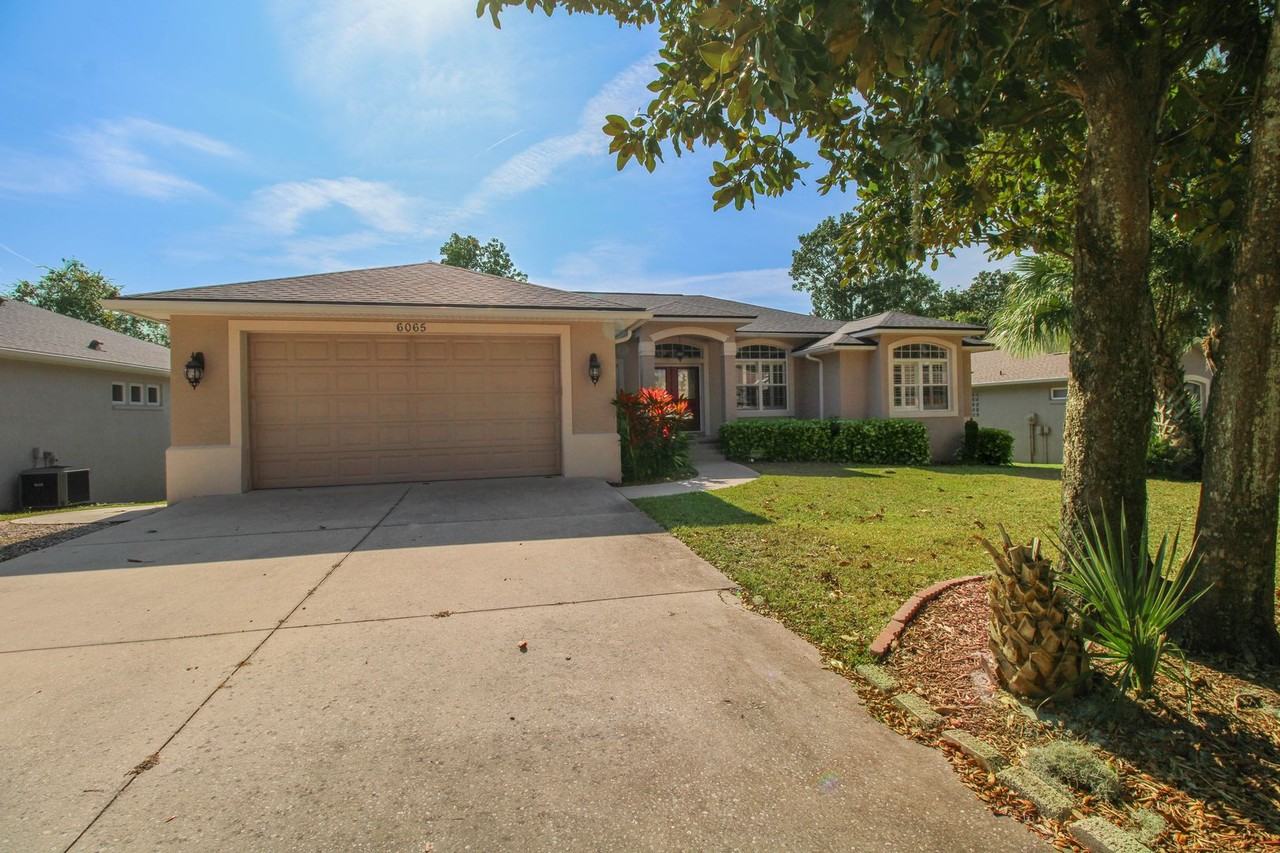 6065 Spruce Point Cir - Photo 2 of 31