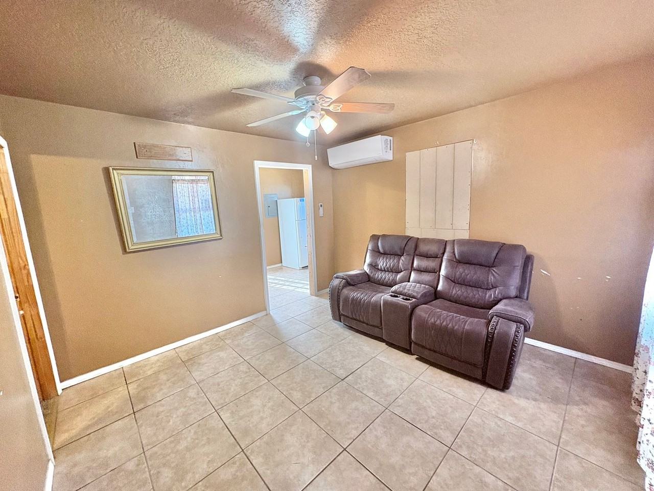 505 W Polk Ave - Photo 2 of 8