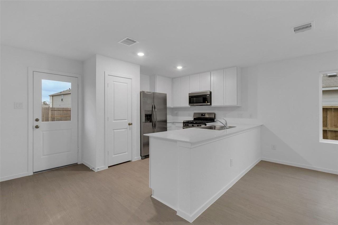 18031 Trepito Ave #0 - Photo 6 of 37