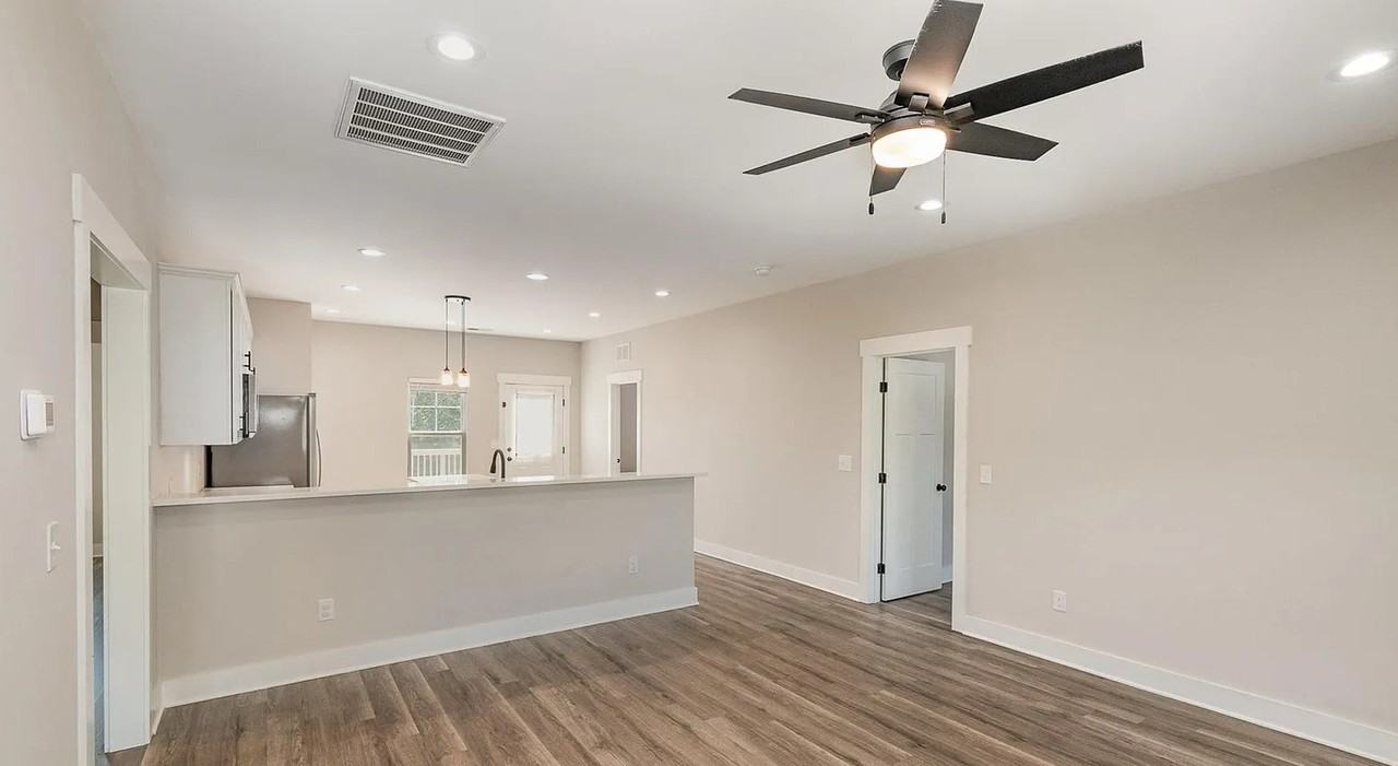 623 Skyland Drive North #NA - Photo 3 of 12