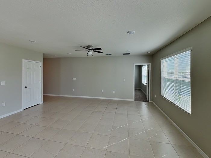 1660 Aspen Avenue - Photo 6 of 21