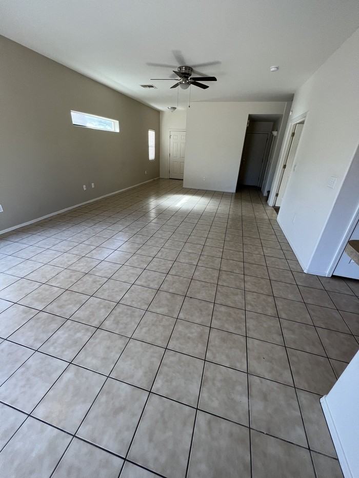 3532 West Lost Village Lane - Photo 4 of 32