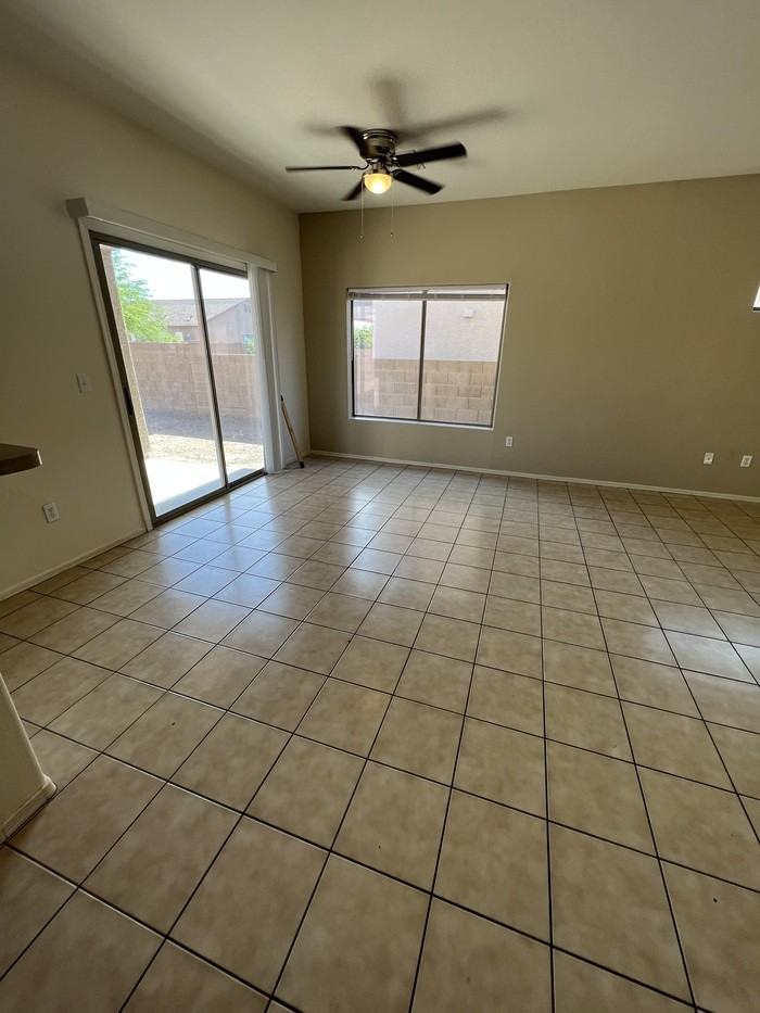 3532 West Lost Village Lane - Photo 5 of 32