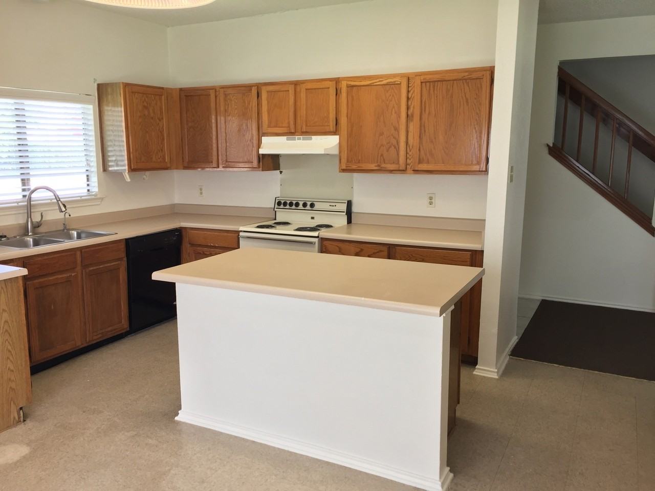 7995 Pepper Trail - Photo 3 of 11