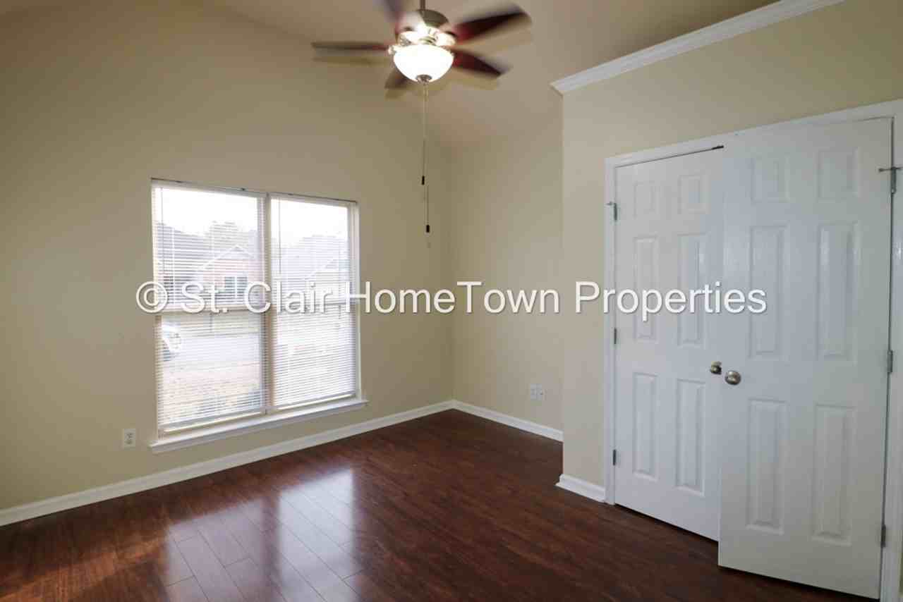 315 Fox Run Lane - Photo 4 of 37