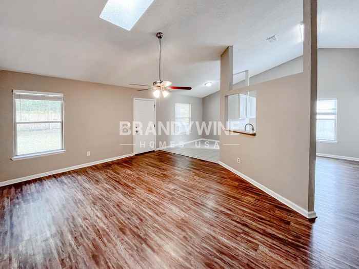 439 Moby Dick Dr N - Photo 5 of 23