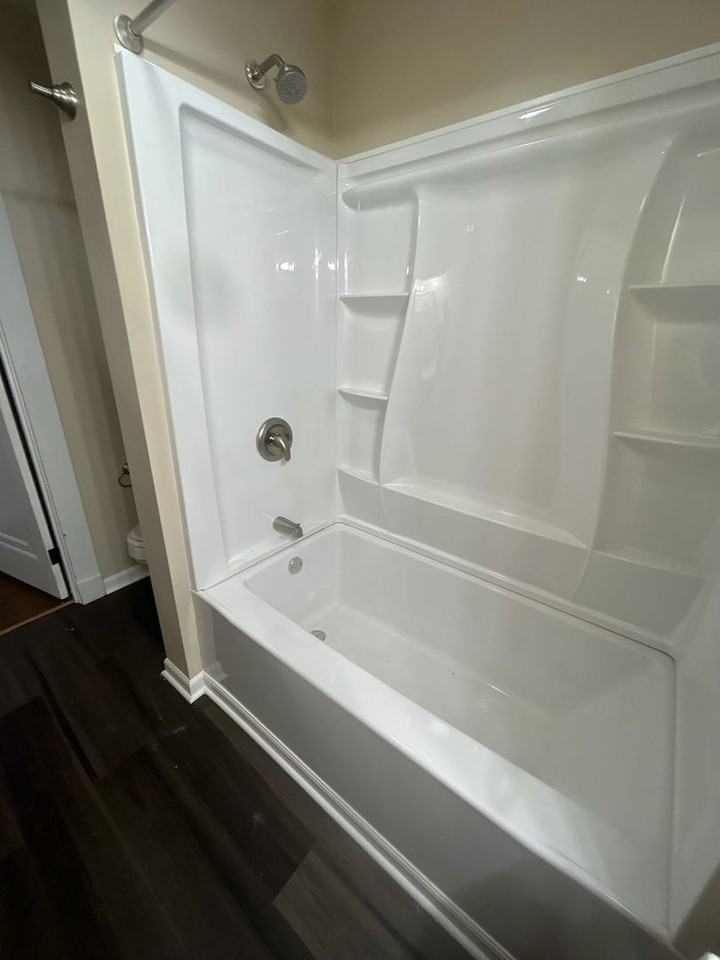 638 Hazelwood Ave - Photo 5 of 9