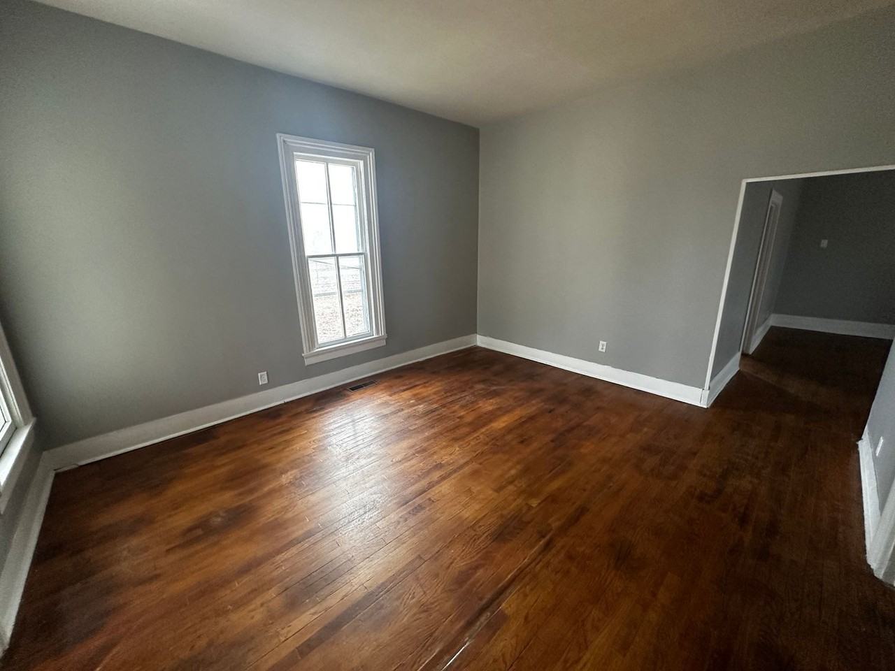 1722 S 10th St - Photo 3 of 8