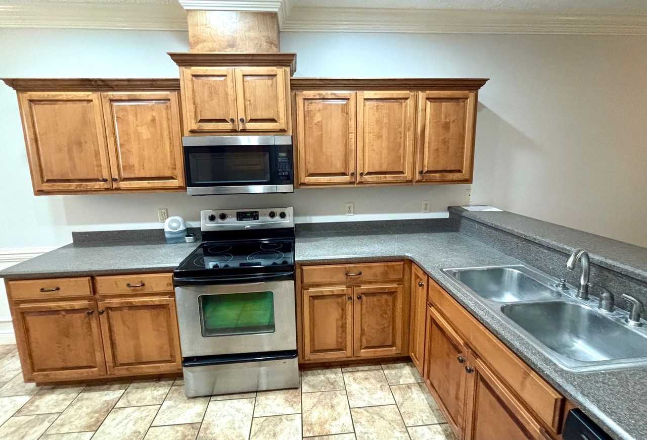 116 Gardenia Street - Photo 4 of 17