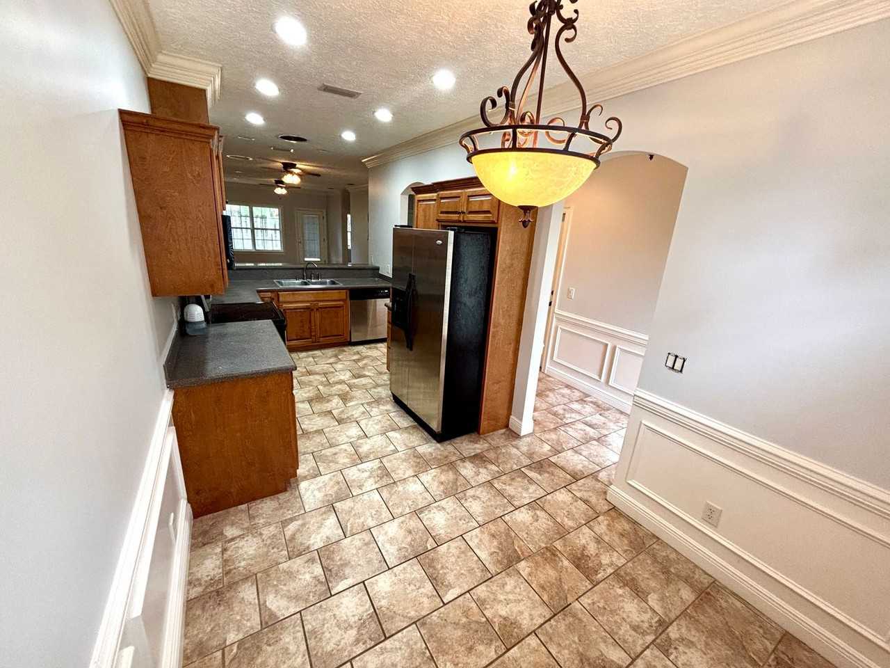 116 Gardenia Street - Photo 6 of 17