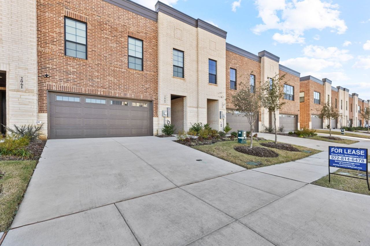 2065 Layla Dr - Photo 2 of 23