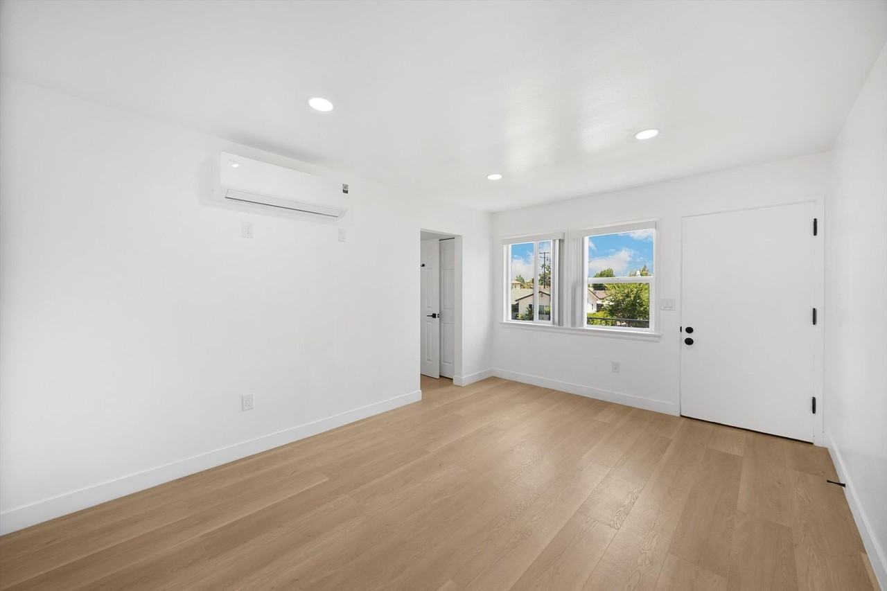 15 Christina Street - Photo 6 of 50