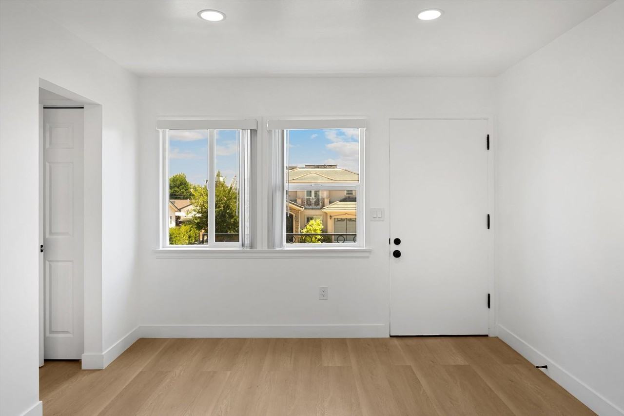 15 Christina Street - Photo 7 of 50