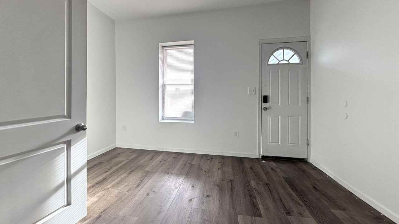 5513 Ludlow Street - Photo 4 of 19