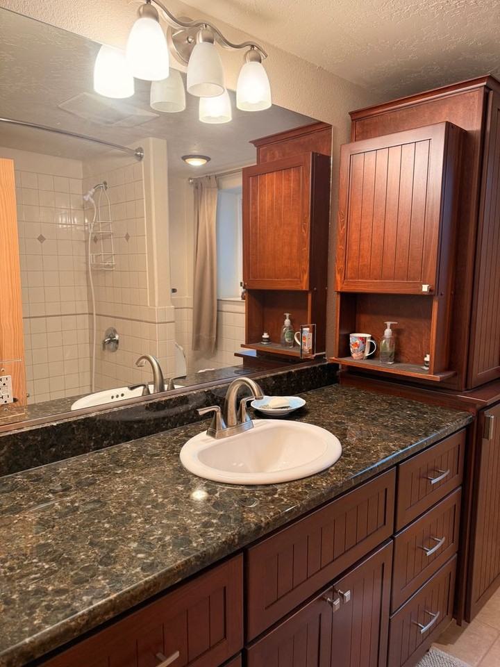 524 North 17th Street - Photo 2 of 8