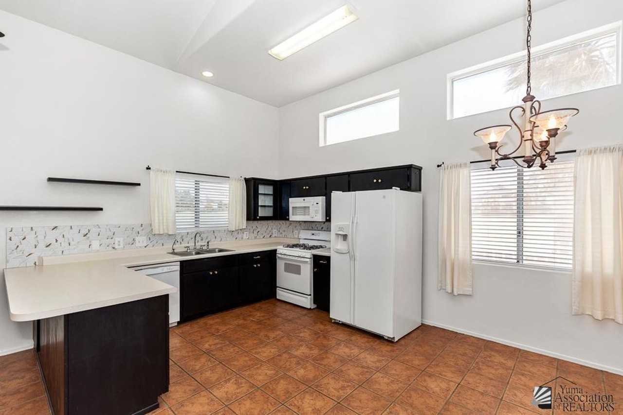 10755 S Calle Raquel - Photo 6 of 31