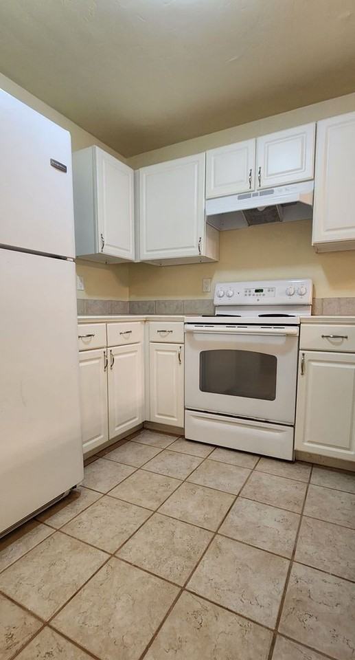 85 Se 16th Ave #F301 - Photo 3 of 15