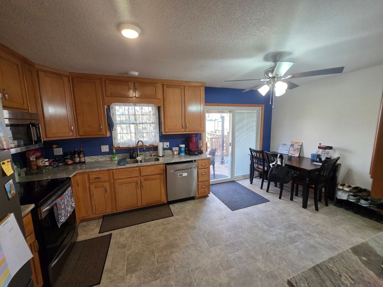 802 Brentwood Avenue - Photo 3 of 15