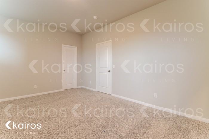 913 Nw 4th St - Photo 7 of 16