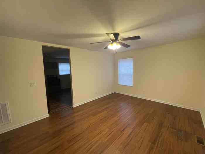 1916 Winget St - Photo 3 of 7