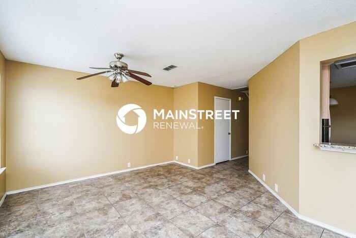 8520 Gatlinburg Dr - Photo 4 of 19