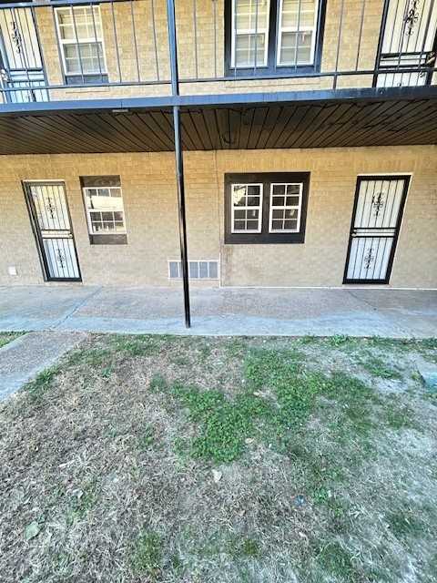 325 Greenlaw Ave #11