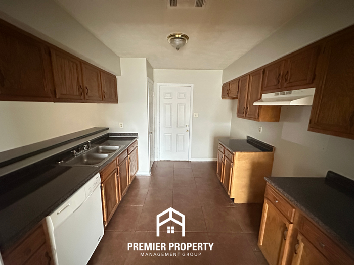 4915 Blue Wing St - Photo 3 of 19