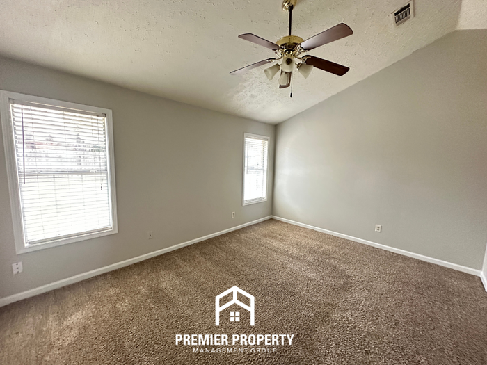 4915 Blue Wing St - Photo 7 of 19