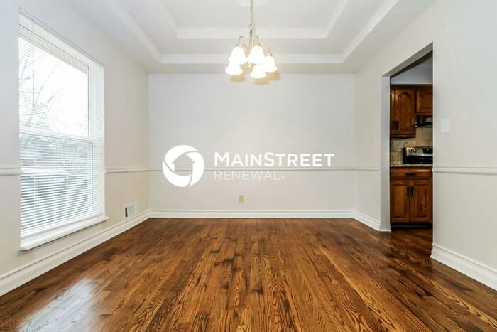 7916 Bradshaw St - Photo 4 of 19