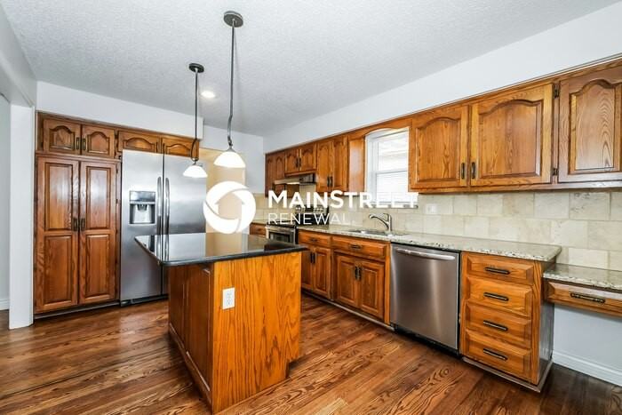 7916 Bradshaw St - Photo 5 of 19